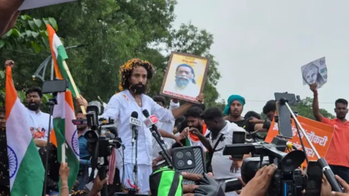 झारखंड में छात्रों का उग्र प्रदर्शन