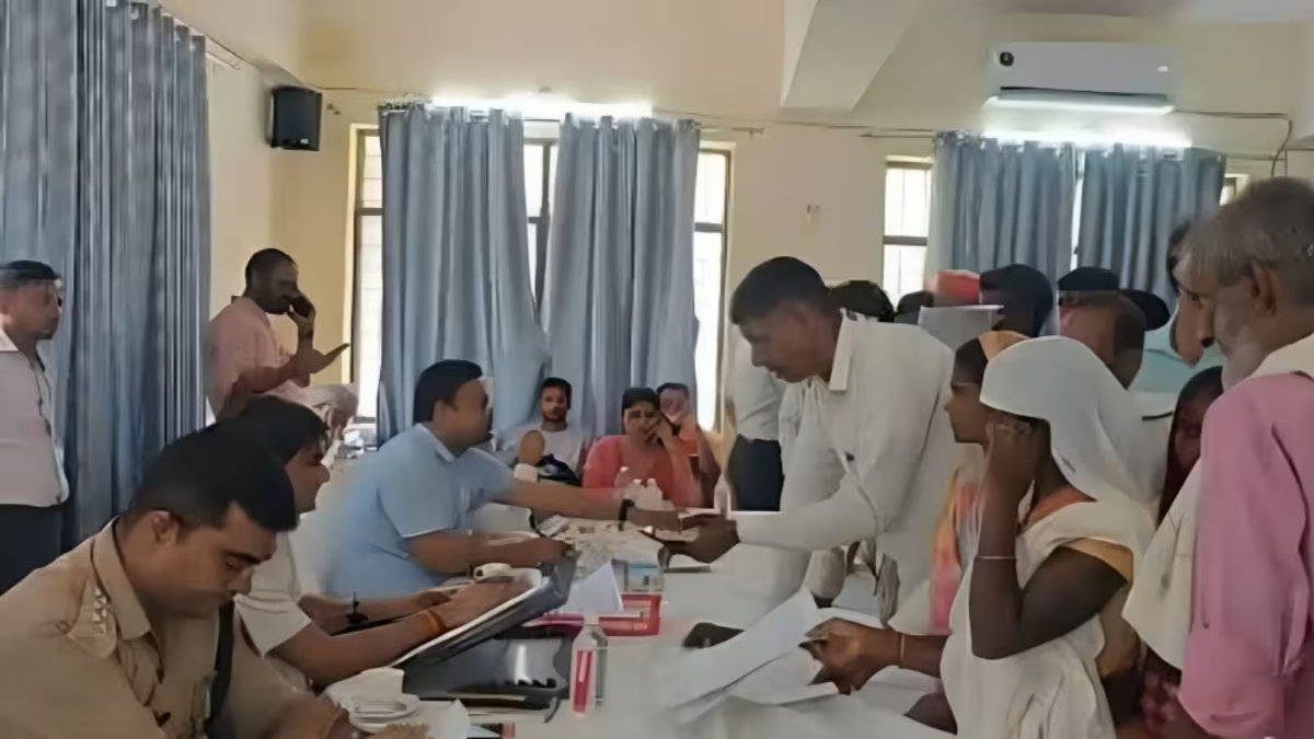 साहब, मैं जिंदा हूं..